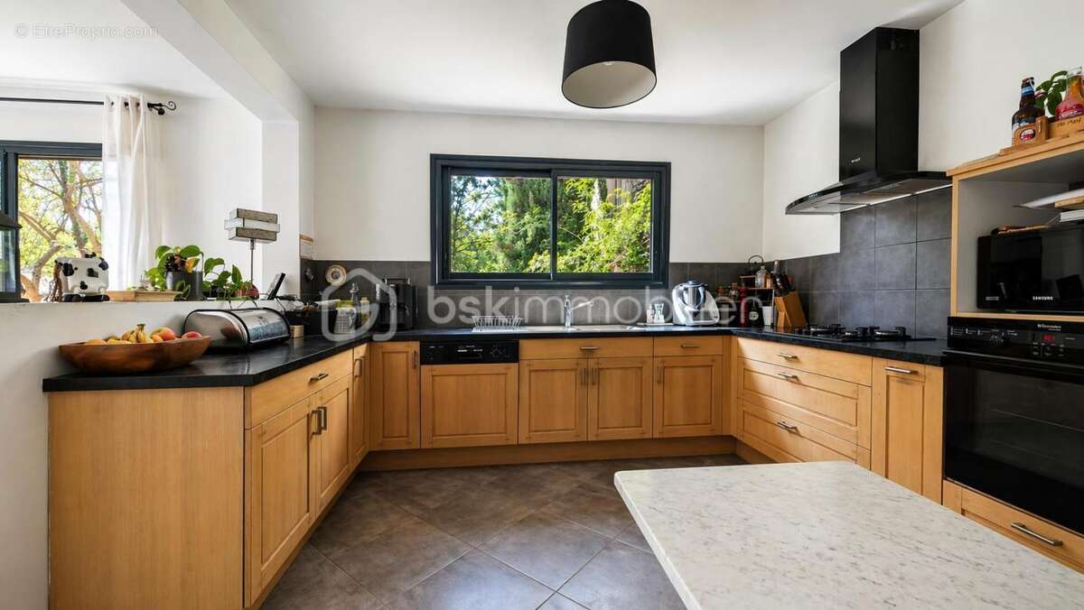Exclusivité – Est de Montélimar – Maison de village rénovée – 5 chambres – garage – jardin - photo 12