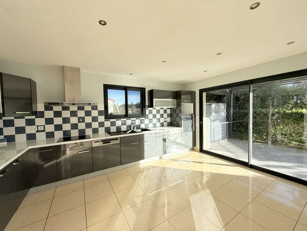 Maison à FONTENILLES