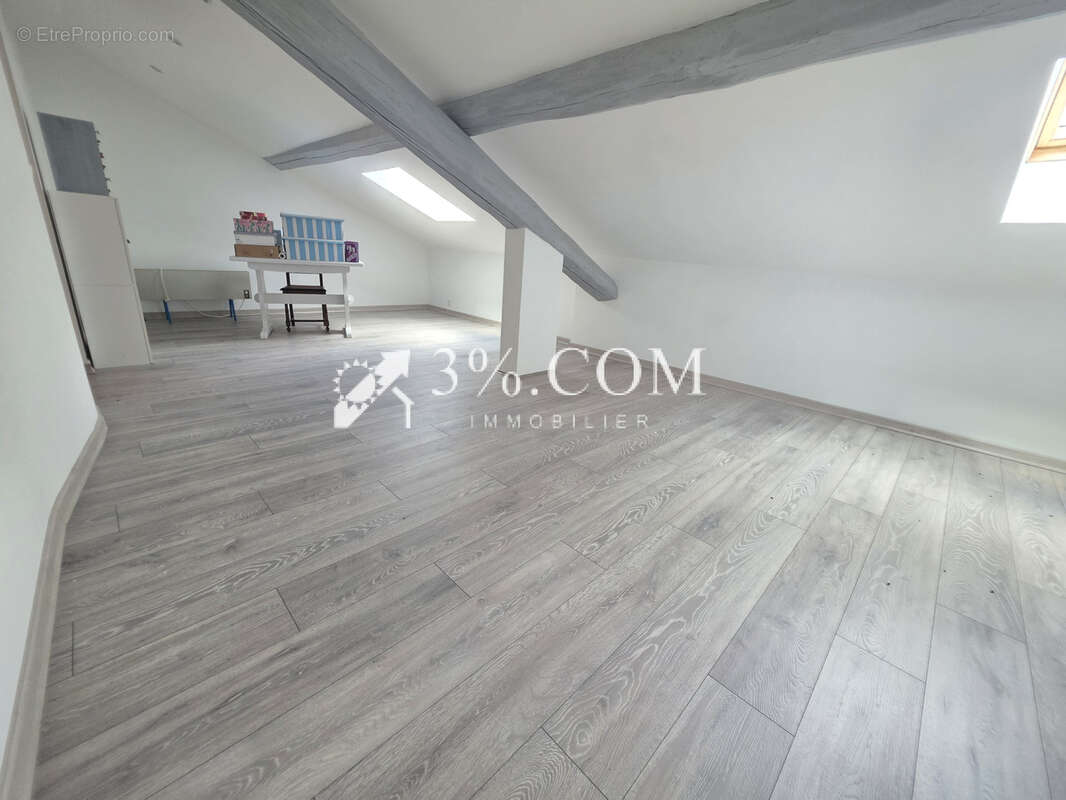Spacieuse Maison Familiale de 340 m2 à Damelevieres (54360) - photo 31