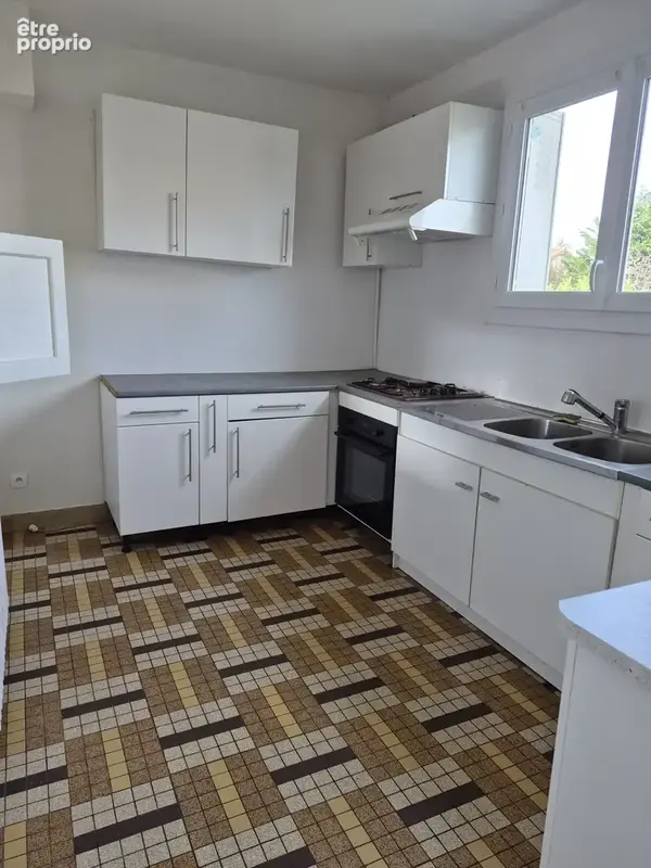 Maison familiale avec sous-sol complet et jardin clos - photo 4
