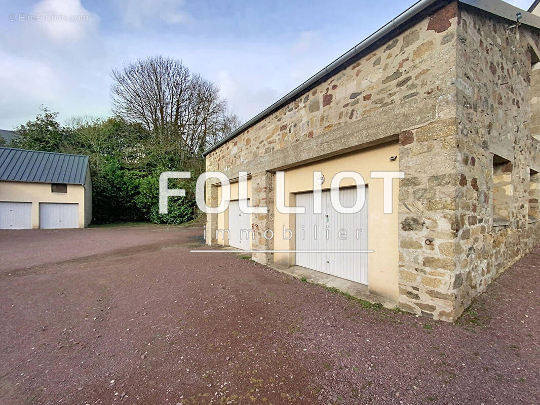 Parking à COUTANCES