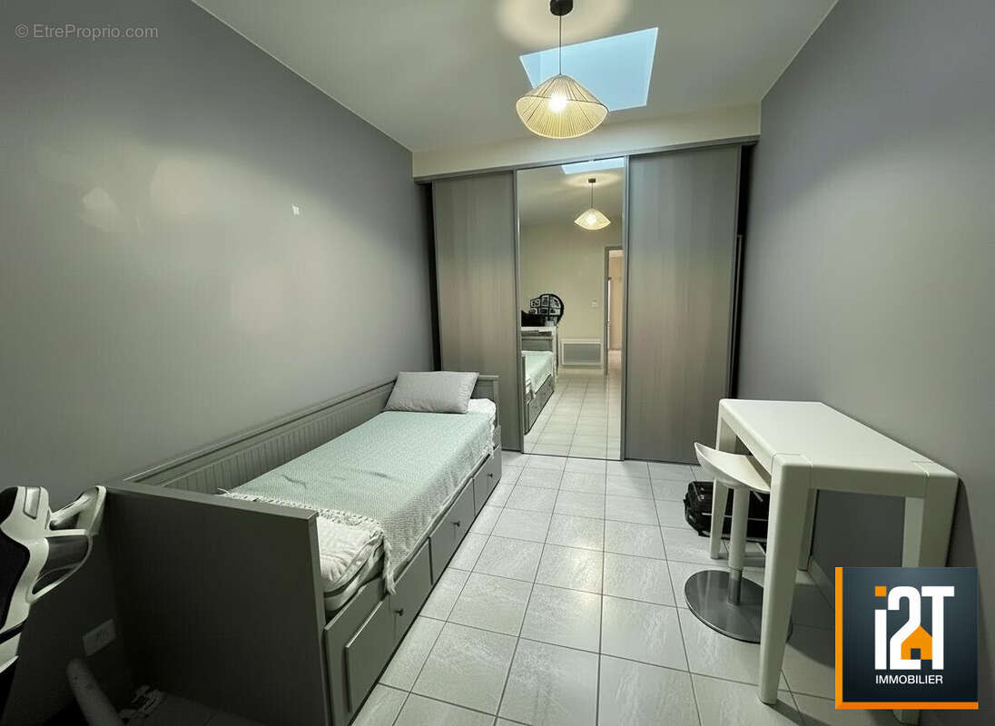 Appartement à SAINT-GENIES-DE-MALGOIRES