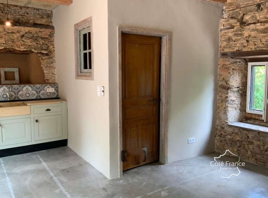 Maison à BAGNAC-SUR-CELE