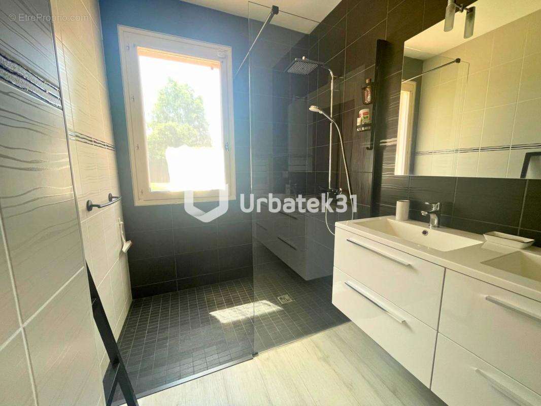 Maison à SAINT-HILAIRE