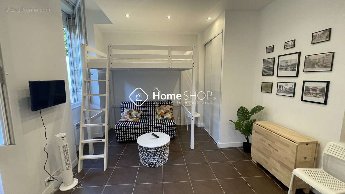 Appartement à MARSEILLE-6E