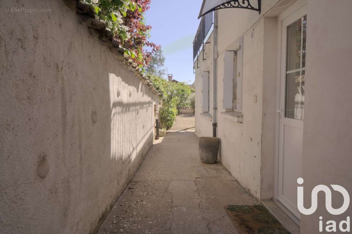 Photo 4 - Maison à MONTMERLE-SUR-SAONE