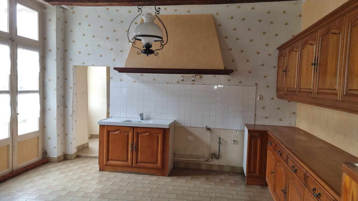 Maison à SAINT-CALAIS