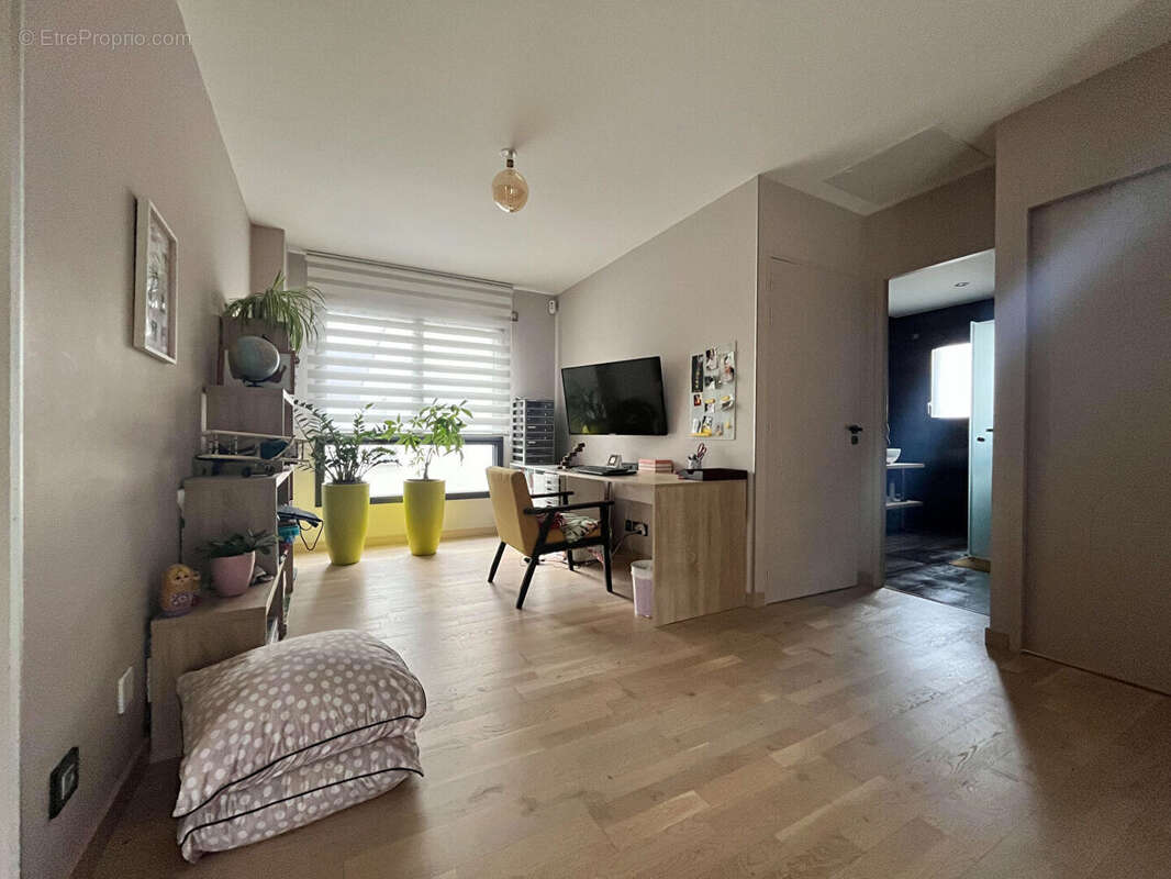 Orgeres Nouveau superbe Maison contemporaine de 156 m2 - photo 7