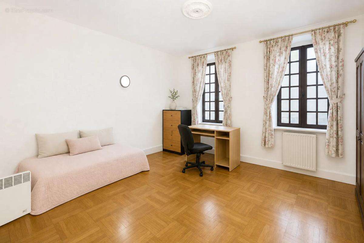Maison à MELZ-SUR-SEINE