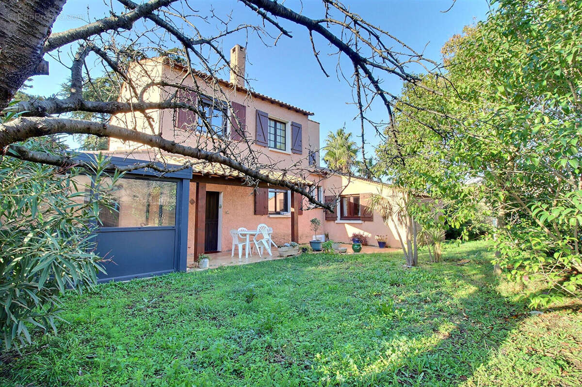 Maison à VILLENEUVE-LES-MAGUELONE