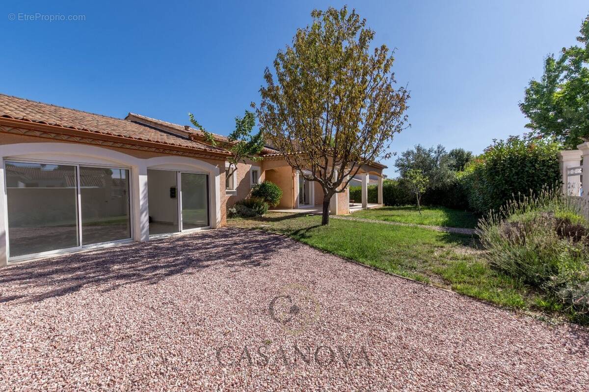 Maison à SAINT-GEORGES-D'ORQUES