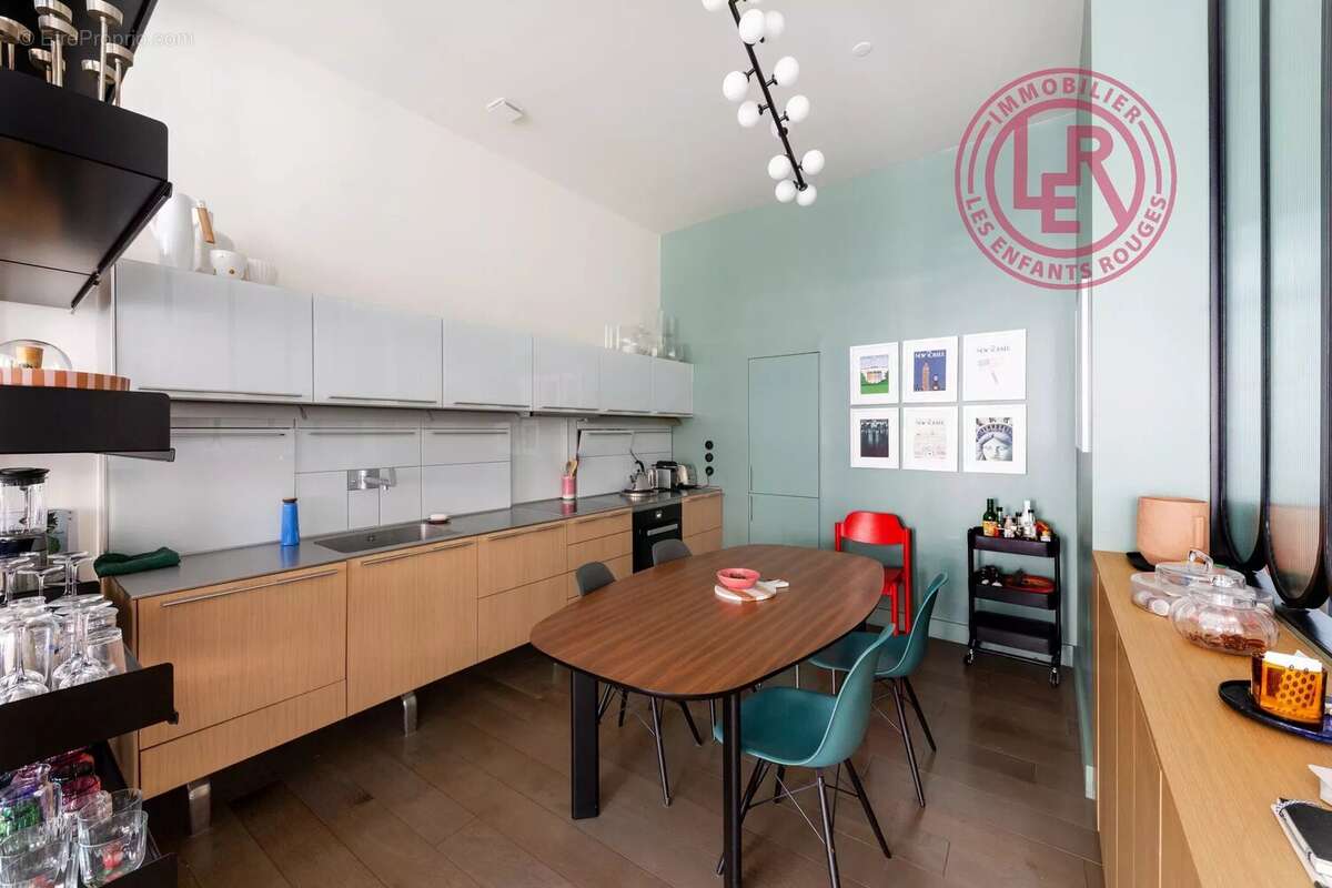 Appartement à PARIS-3E