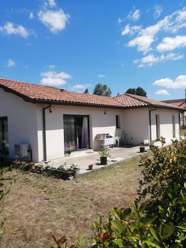 Photo 1 - Maison à LUXEY