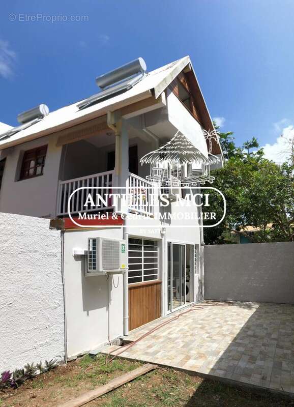 Appartement 251 m² à Sainte-Anne  - photo 9