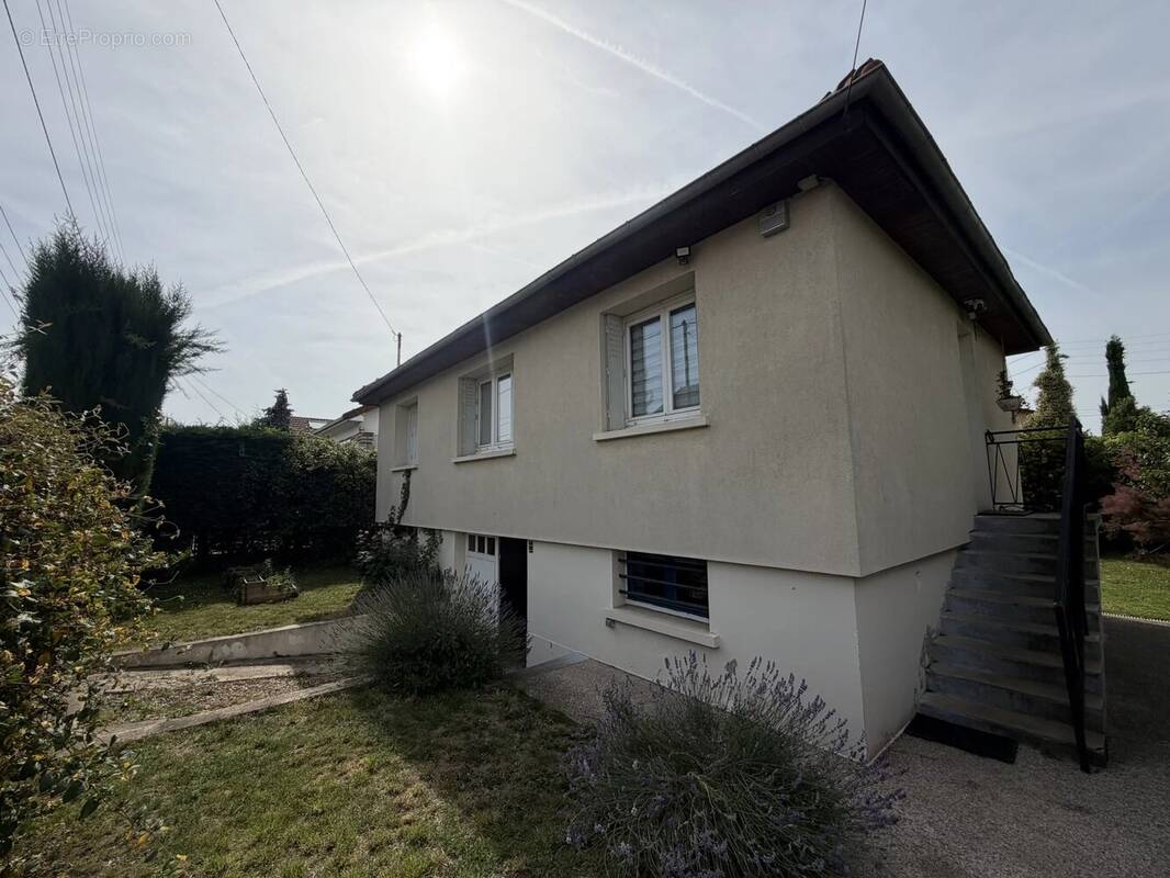 Maison à HOUILLES