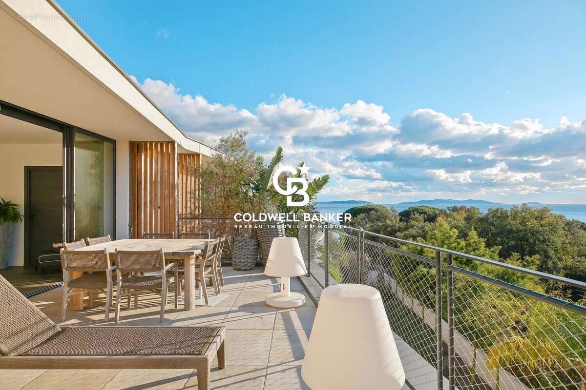 Appartement à LE LAVANDOU