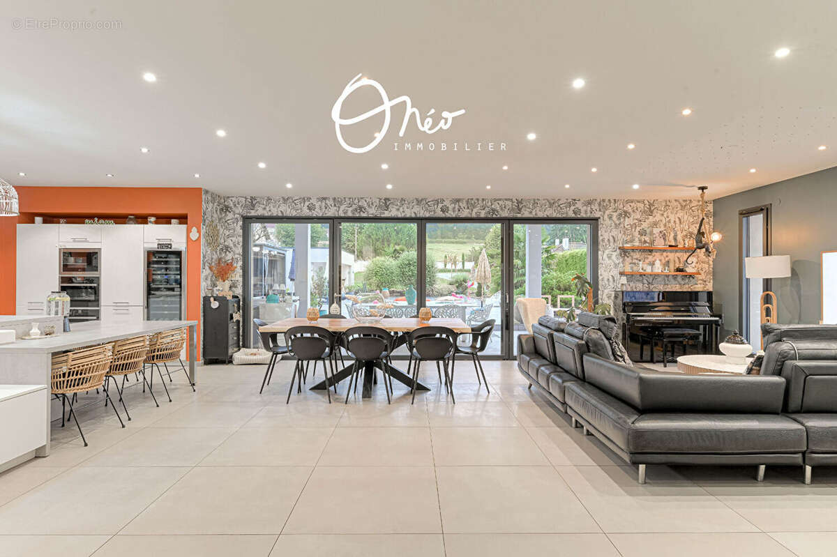 Coeur village - Villa contemporaine de 282 m2 - photo 8