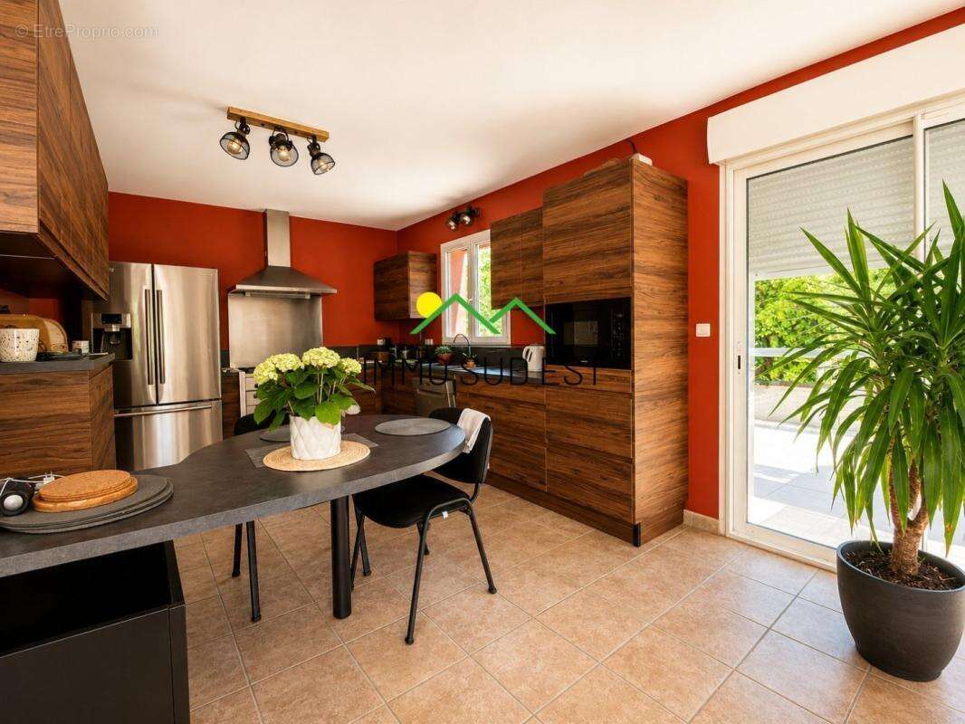 Maison à DARBRES