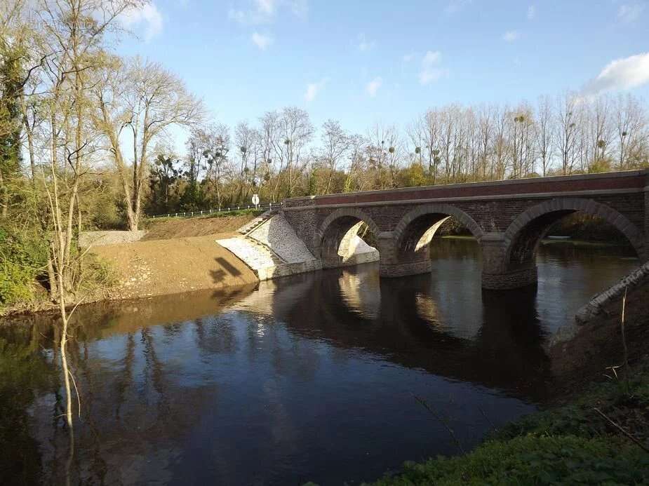 Terrain à SAINT-FIACRE-SUR-MAINE