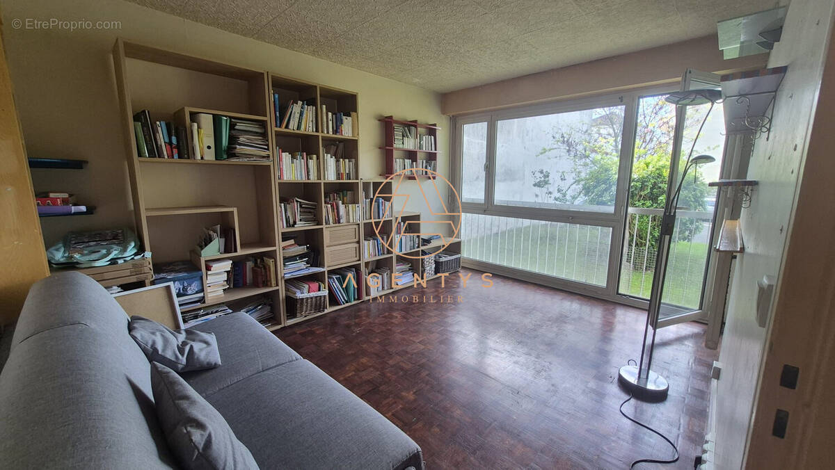 Appartement à LE PERREUX-SUR-MARNE
