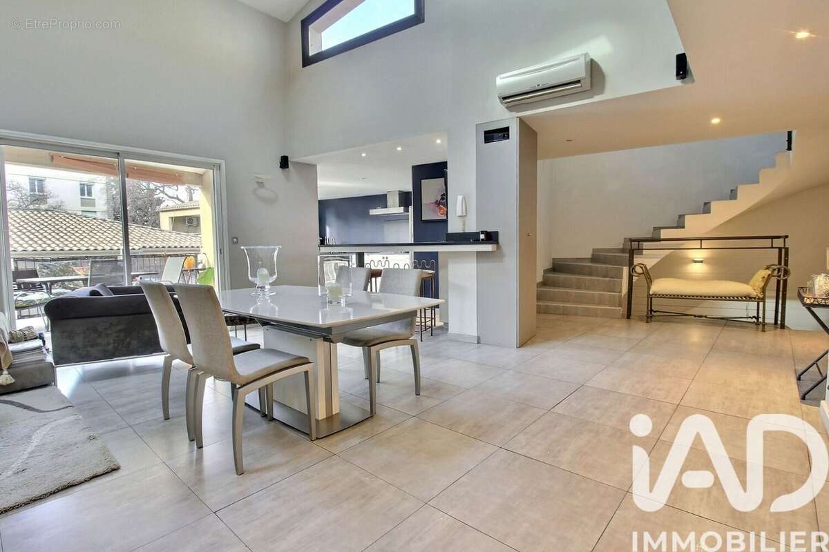 Photo 5 - Appartement à MORIERES-LES-AVIGNON