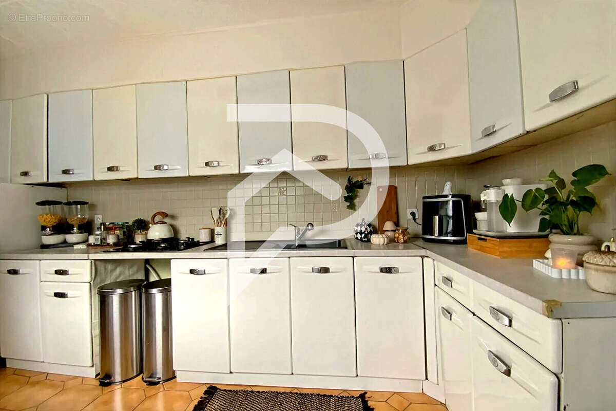 Maison à OZOIR-LA-FERRIERE