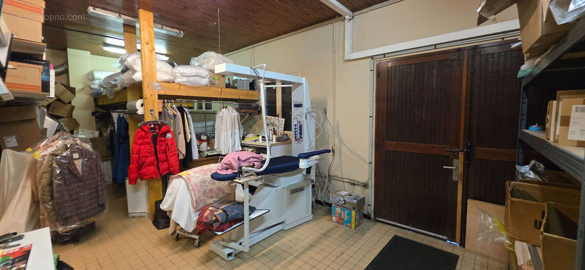 Commerce à MAUREPAS