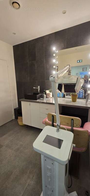 Commerce à LES LILAS