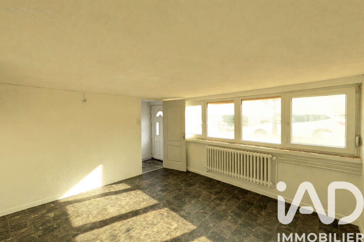 Photo 8 - Maison à SEREMANGE-ERZANGE