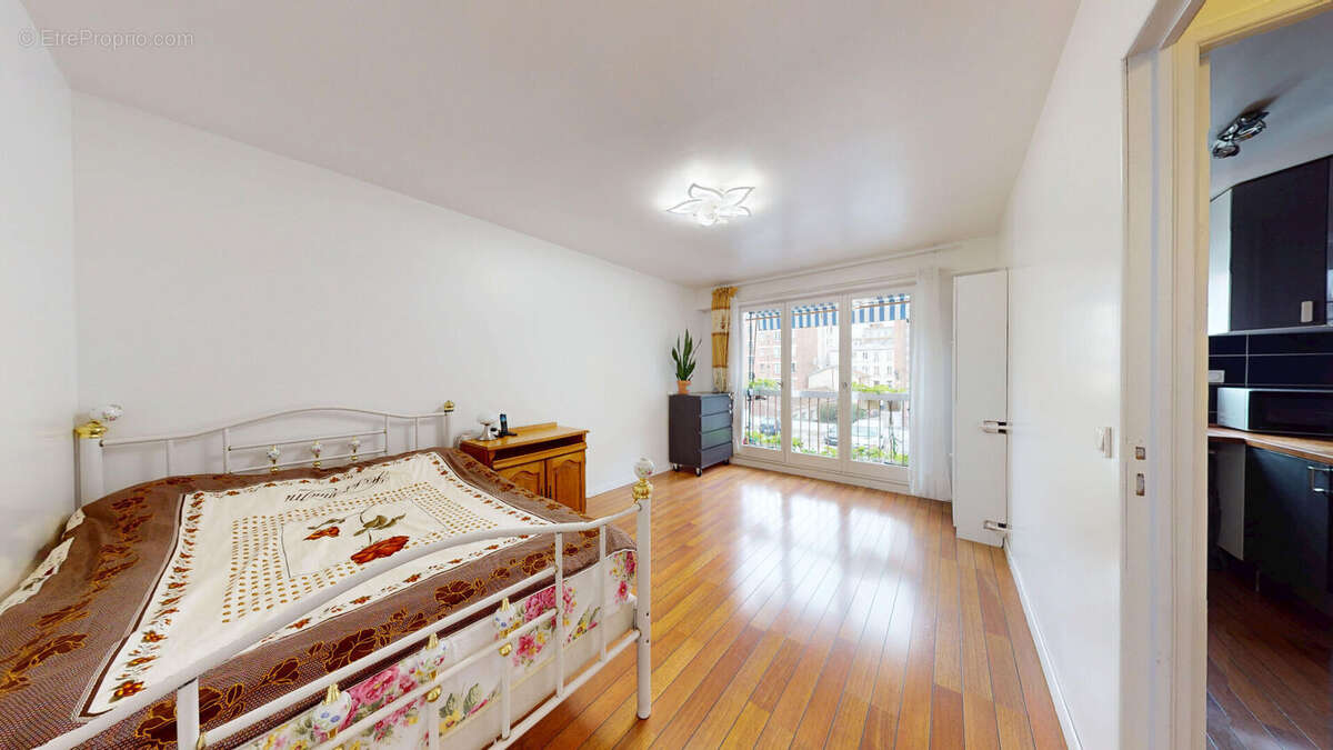 Appartement à AUBERVILLIERS