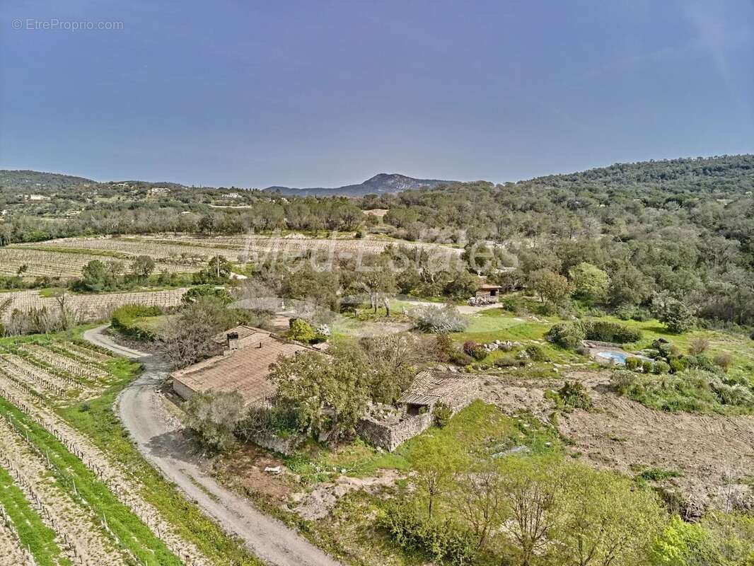 Maison à PLAN-DE-LA-TOUR