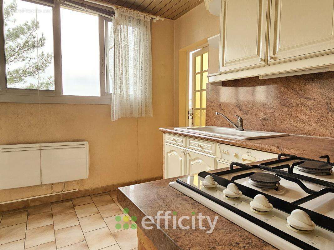 Appartement à MARSEILLE-13E
