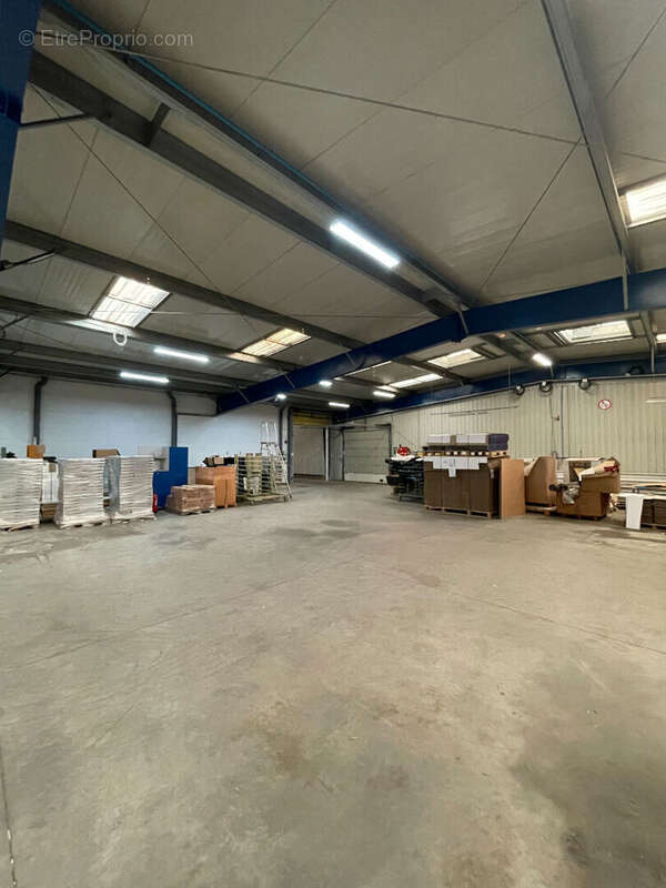 Commerce à SAINT-JUNIEN