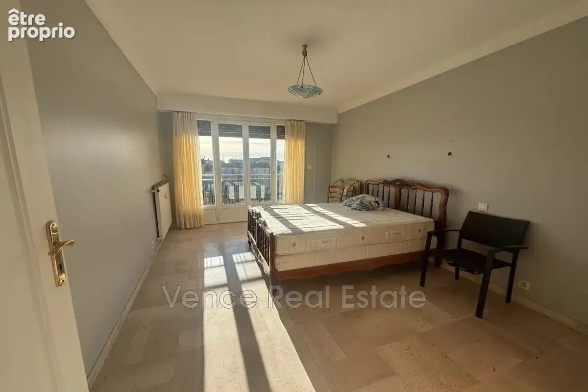 Appartement 4 pièces 90 m² à vendre à Vence (06140) - photo 5