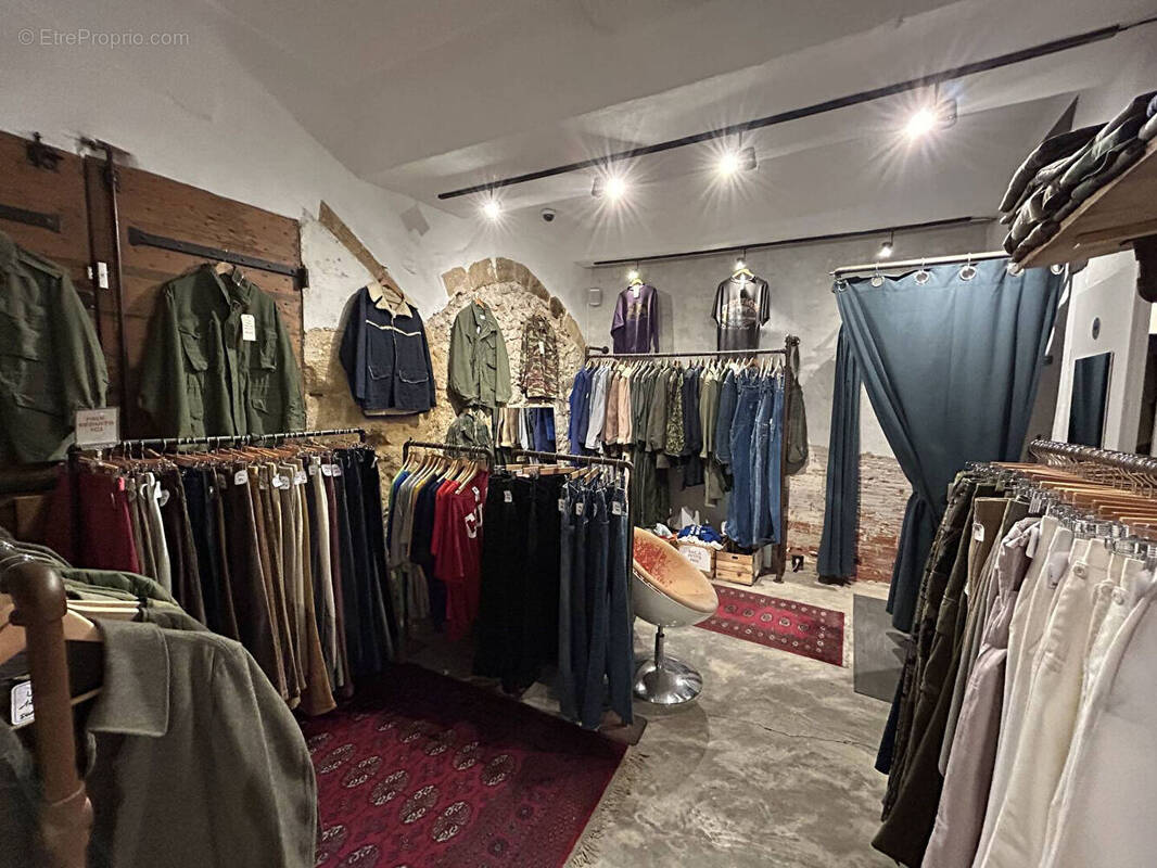 Commerce à AIX-EN-PROVENCE