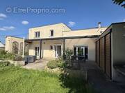 Maison à FRESNEAUX-MONTCHEVREUIL