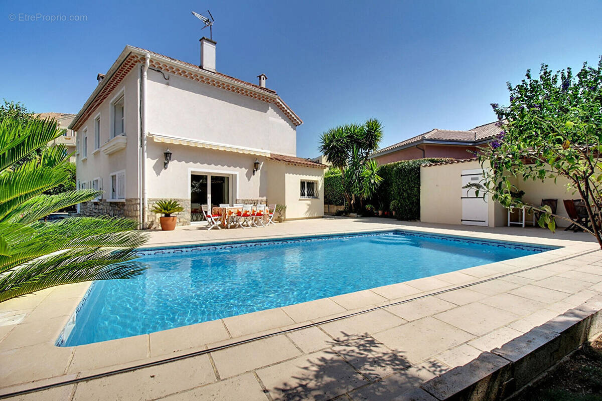 Maison à DRAGUIGNAN