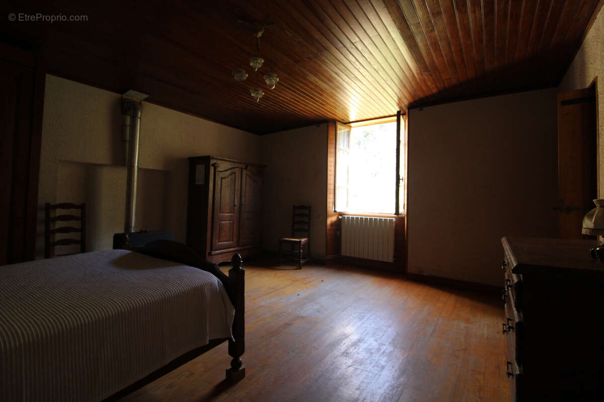 Maison à SAUMANE