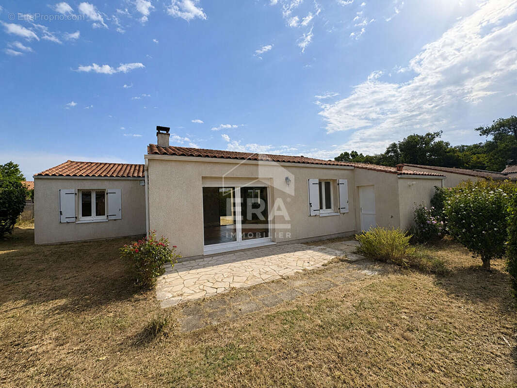 Maison 85m² à saintes - photo 2