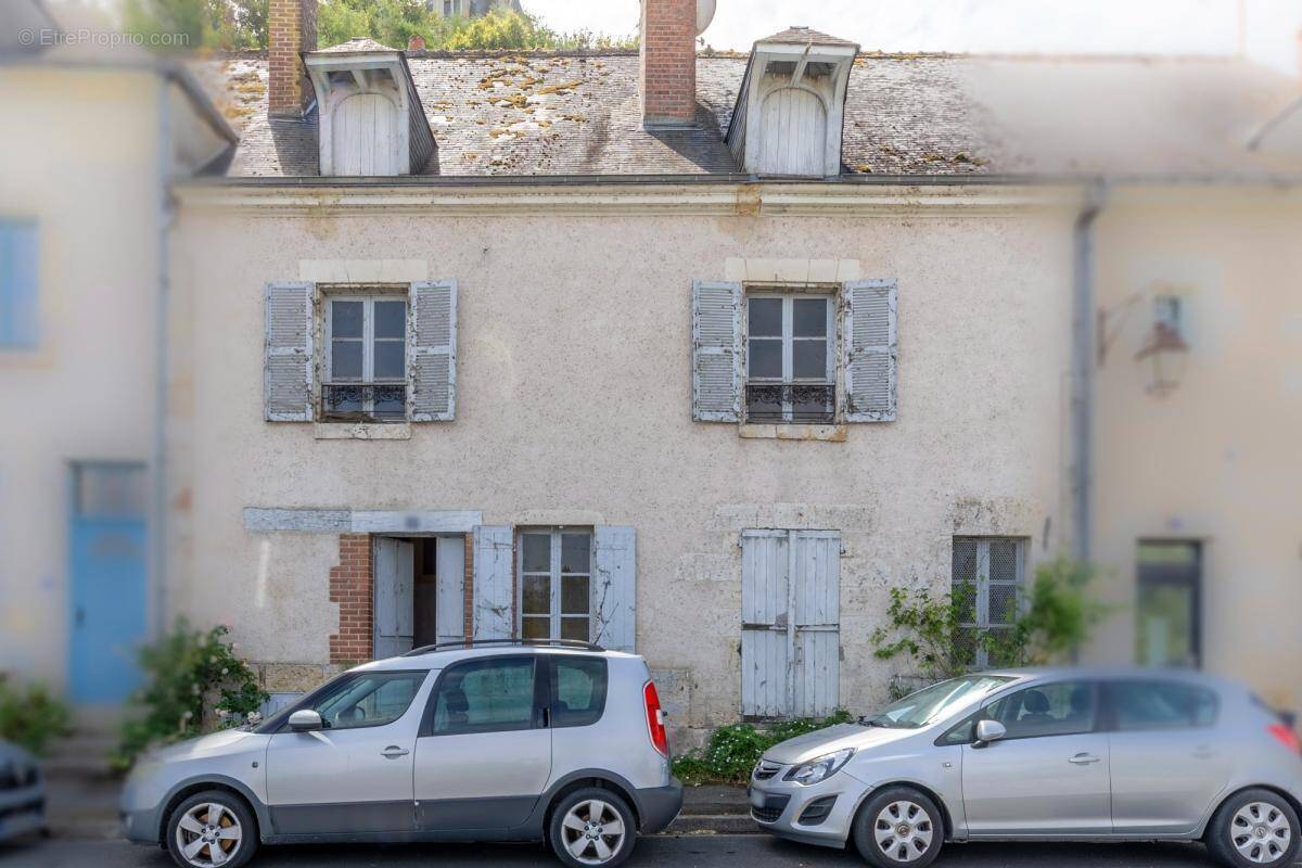 Maison à CHAUMONT-SUR-LOIRE