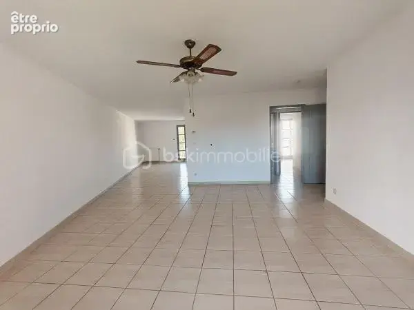 ***Appartement 3 pièces 82 m² à Tarascon Centre-ville / Château.*** - photo 2