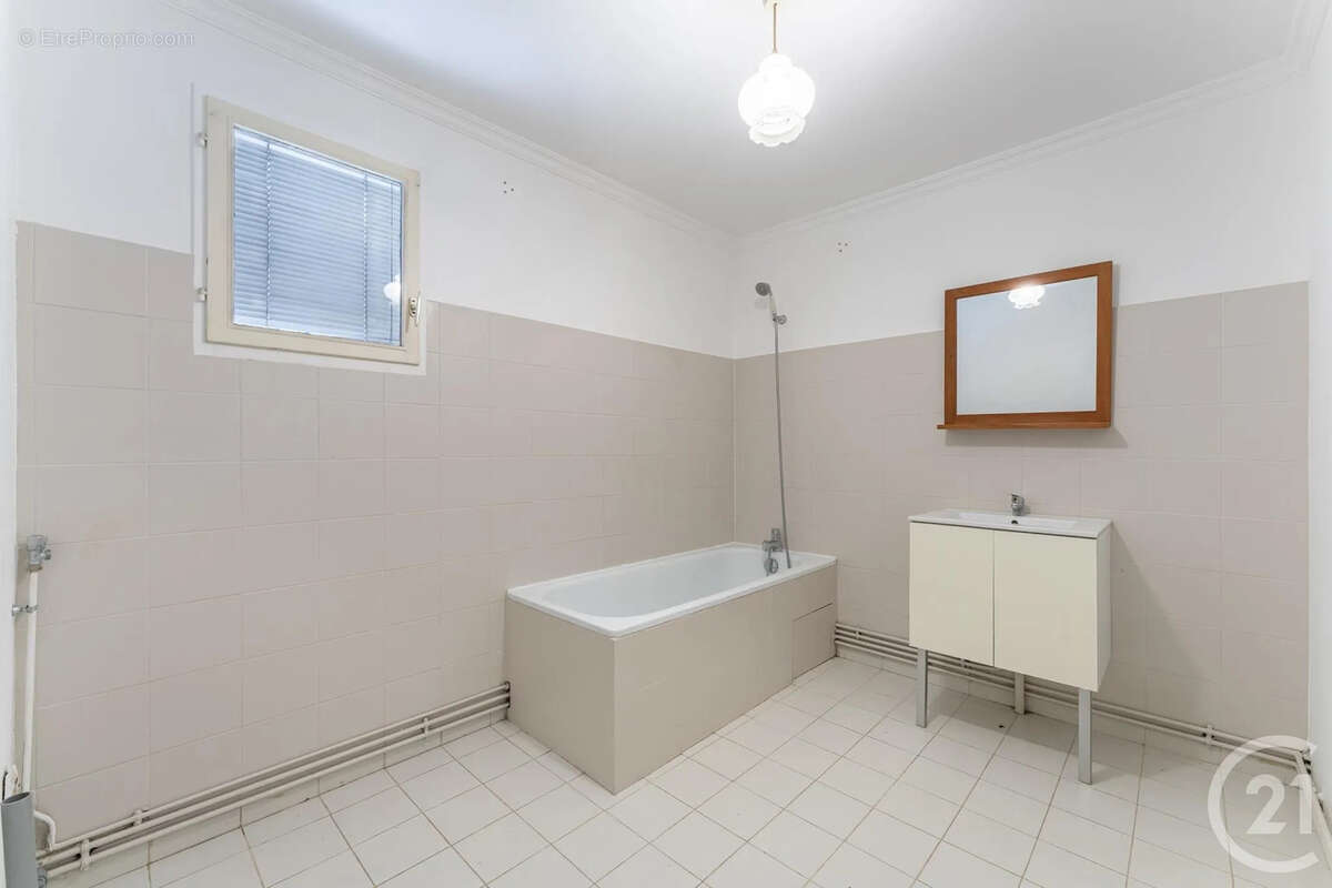 Maison à VILLEURBANNE