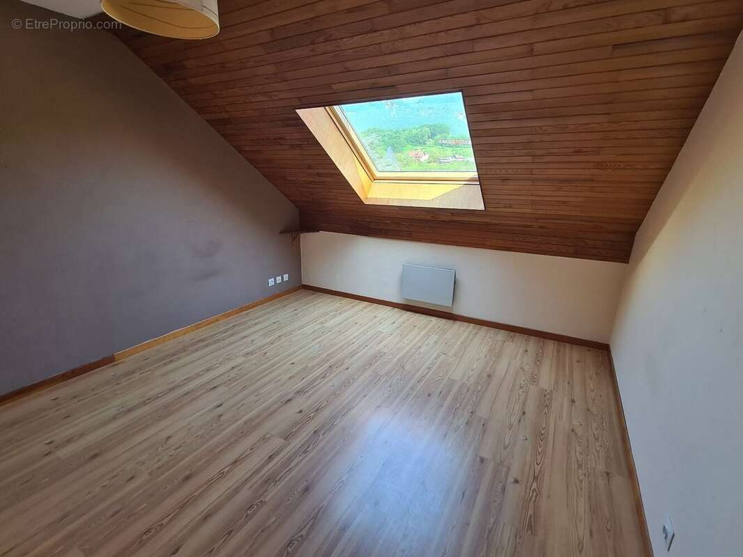Appartement à GILLY-SUR-ISERE