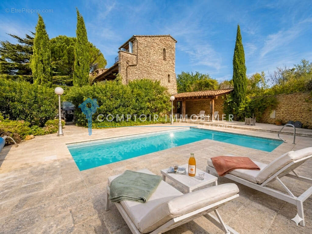 Maison à ARAMON