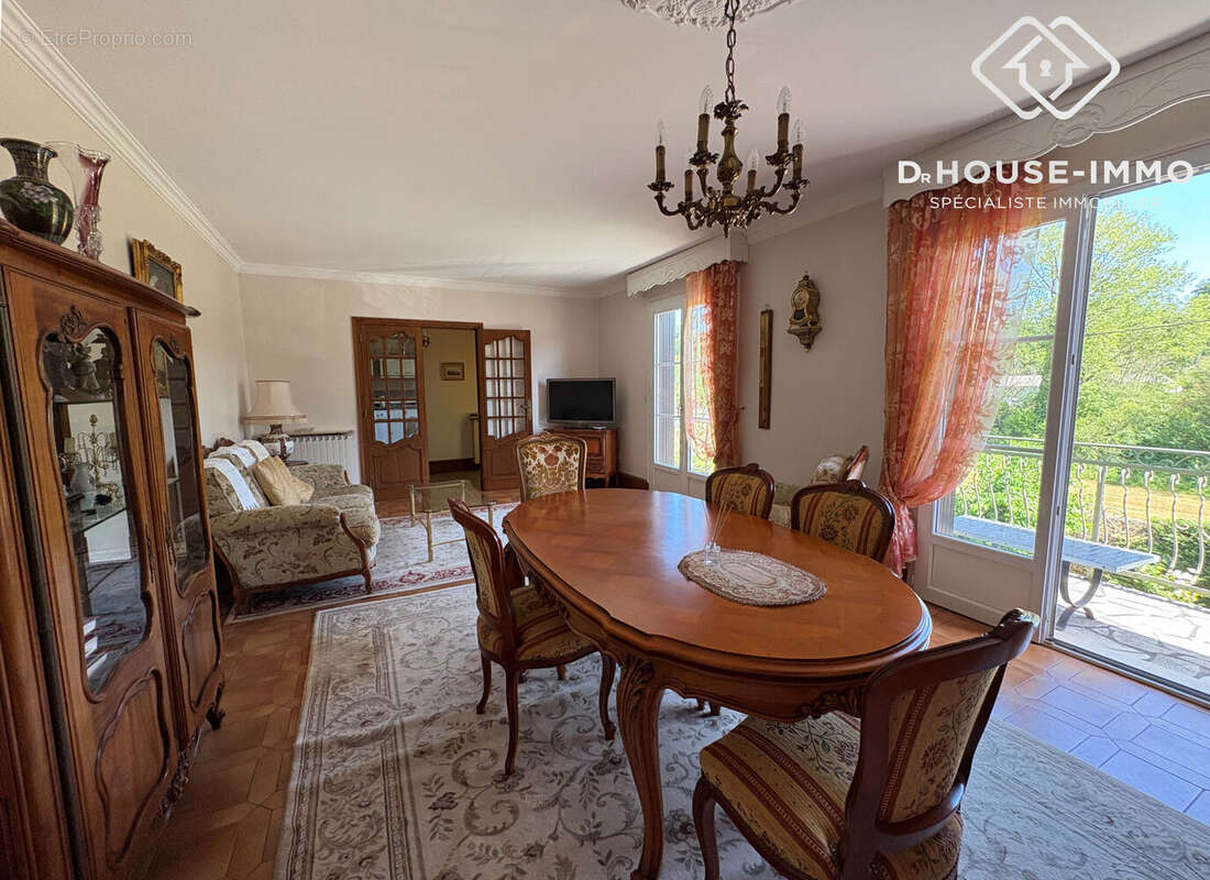 Maison 145 m² à Saint-Martial-De-Valette  - photo 6