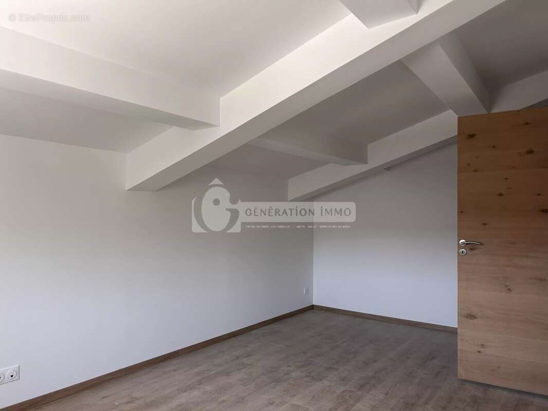 Fontvieille - Maison rénovée 4 chambres - photo 11