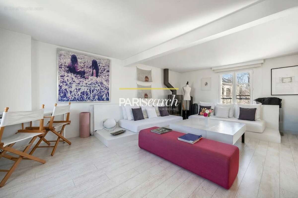 Appartement à PARIS-3E