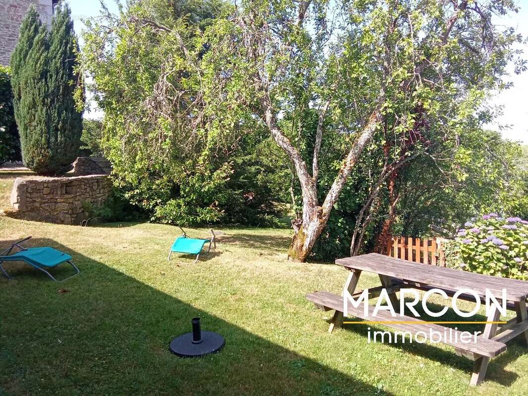 Maison 289 m² à Ajain  - photo 37