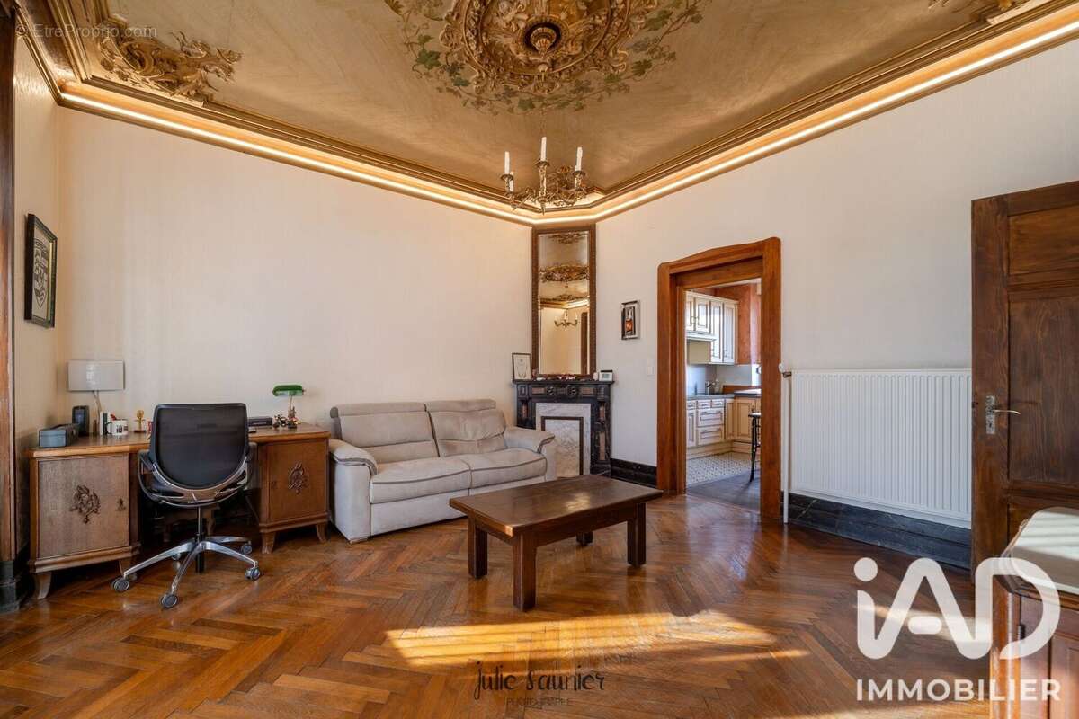 Maison 195 m² à Saint-Privat-La-Montagne  - photo 5