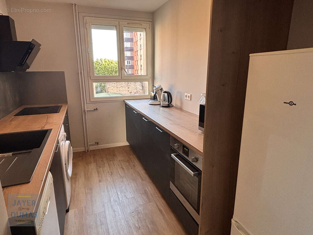 CHALON-SUR-SAONE - Bel Appartement T4 Centre-Ville - - photo 4